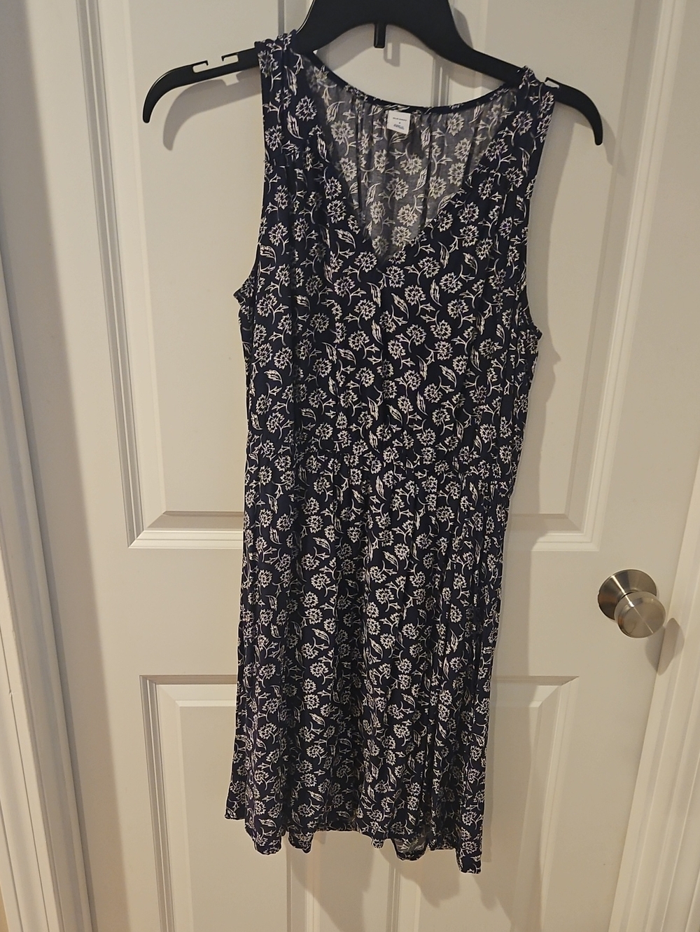 Old Navy Navy and White Floral Dress - Sleeveless